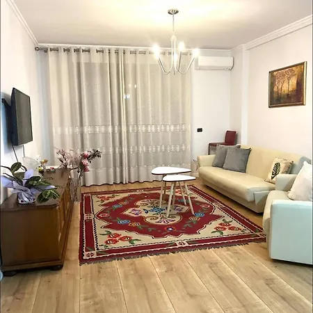 Mbyllur * تيرانا